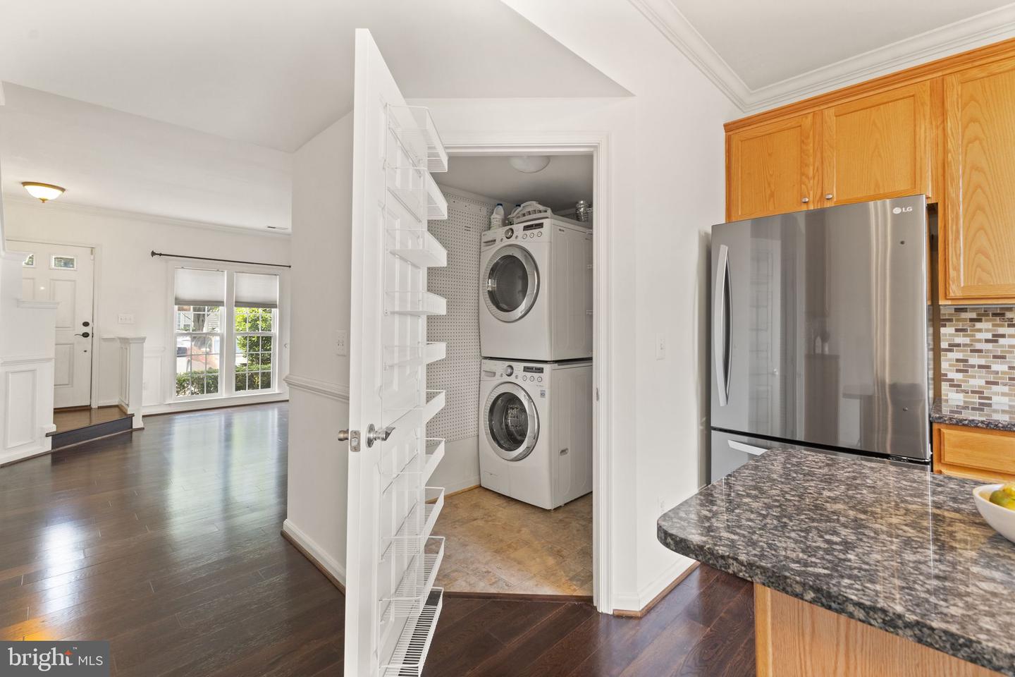 44479 Watertown Ter Property Photo 16