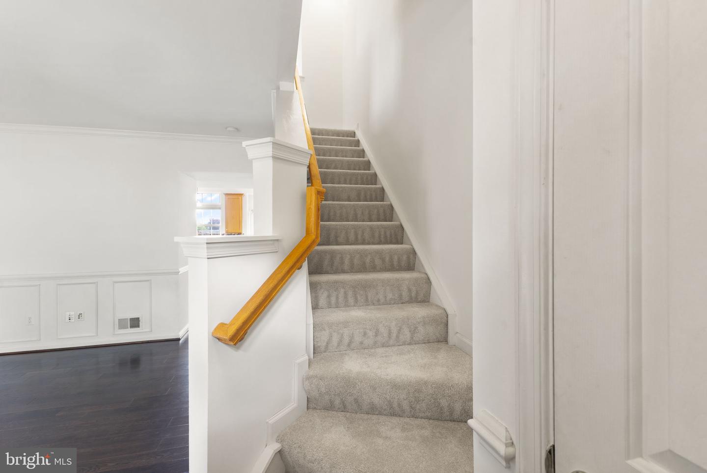 44479 Watertown Ter Property Photo 17
