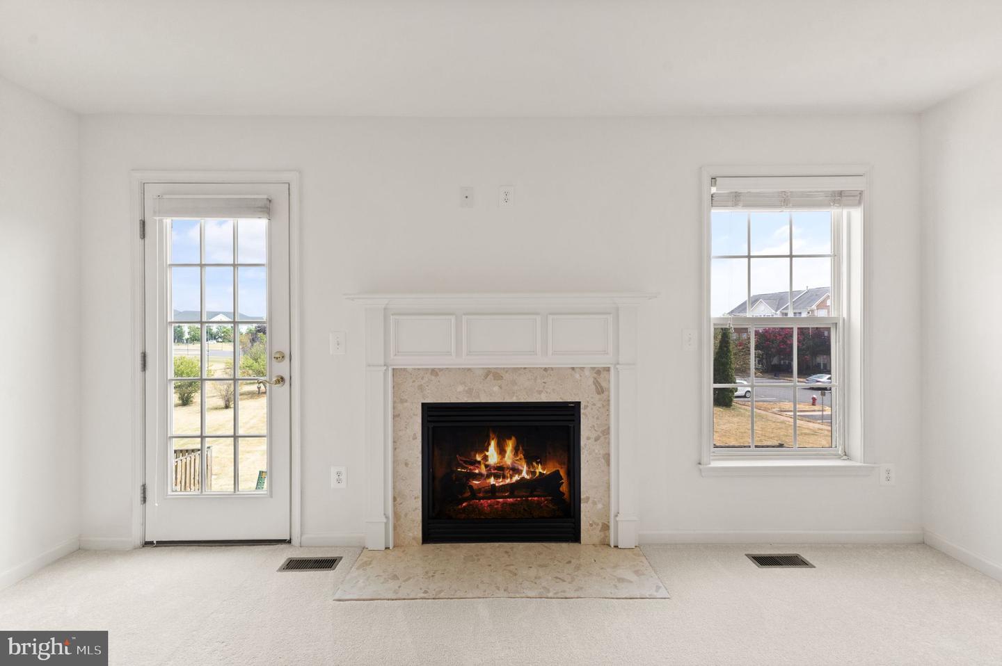 44479 Watertown Ter Property Photo 18