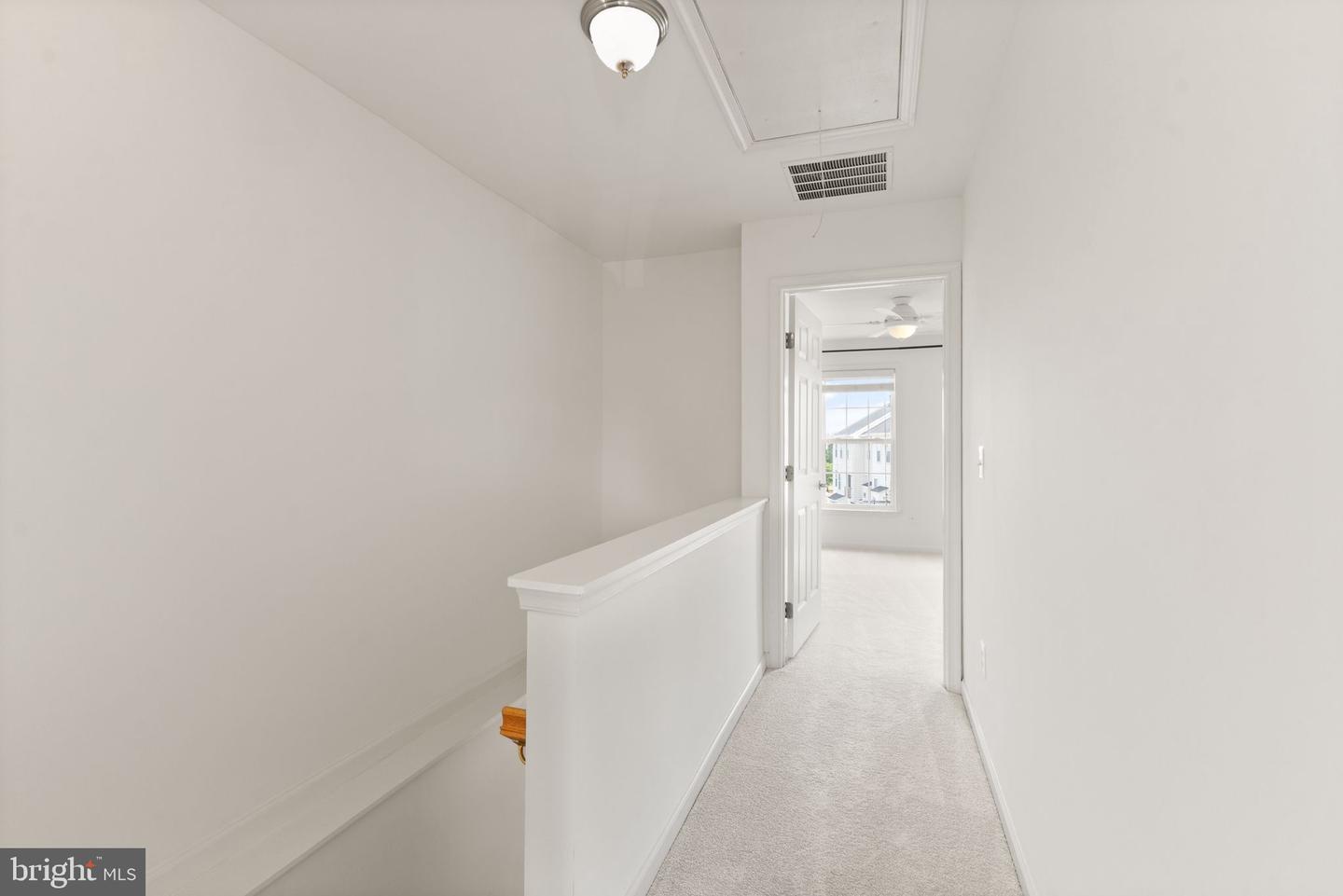 44479 Watertown Ter Property Photo 27