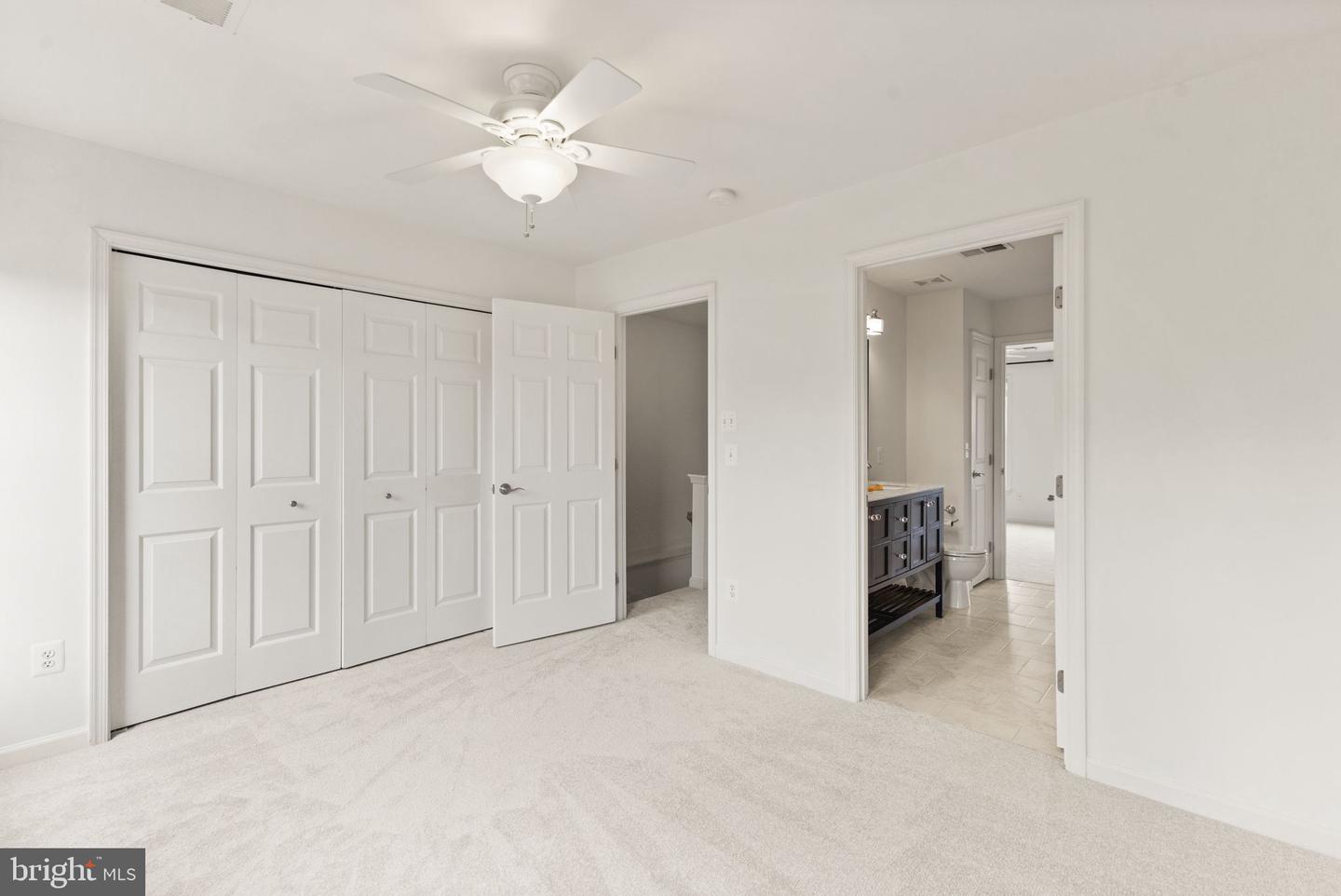 44479 Watertown Ter Property Photo 36