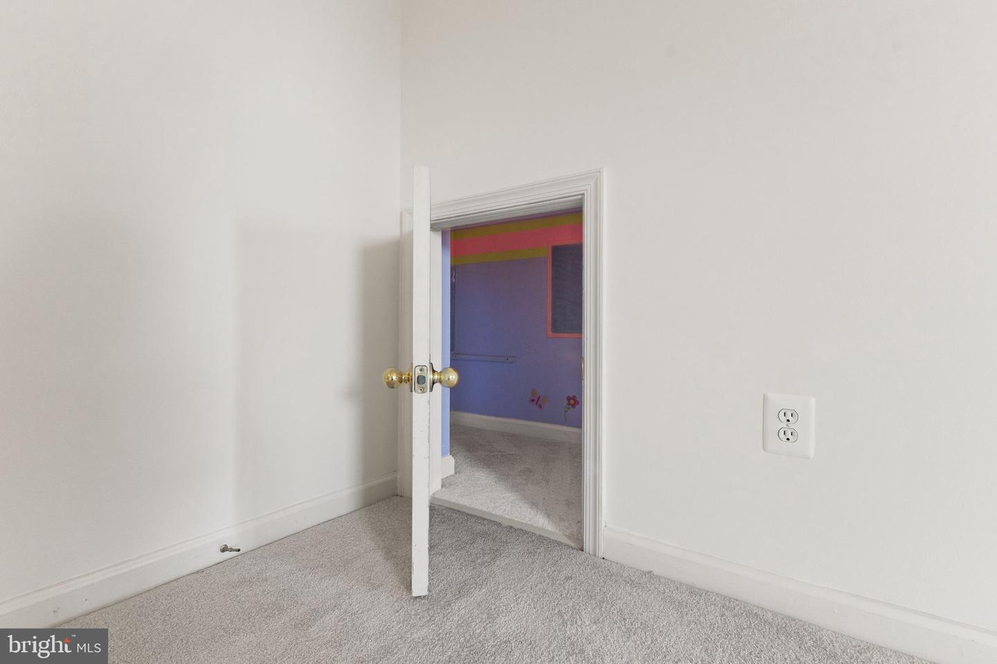 44479 Watertown Ter Property Photo 37