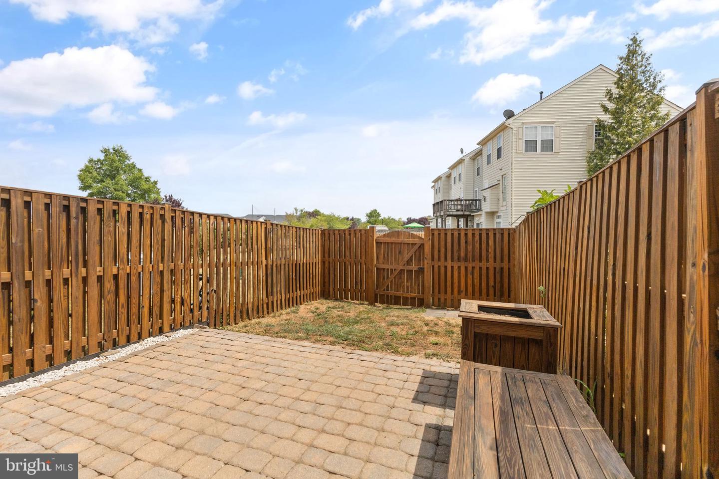 44479 Watertown Ter Property Photo 40