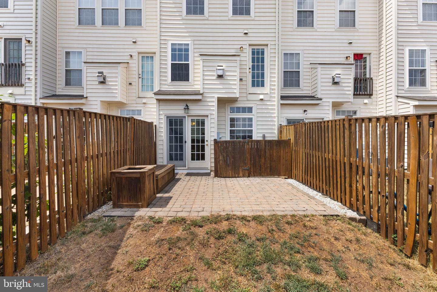 44479 Watertown Ter Property Photo 41