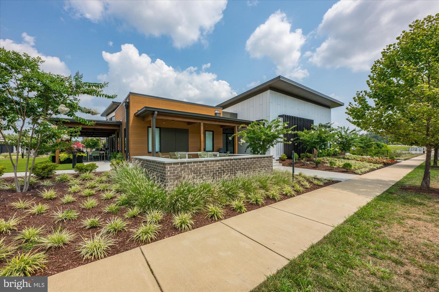43556 Centergate Dr Property Photo 47