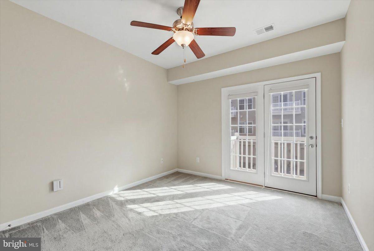 42571 Burbank Ter Property Photo 20