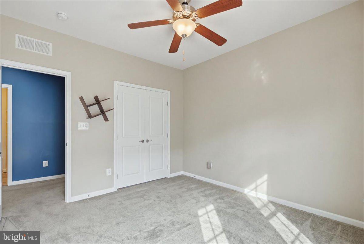 42571 Burbank Ter Property Photo 21