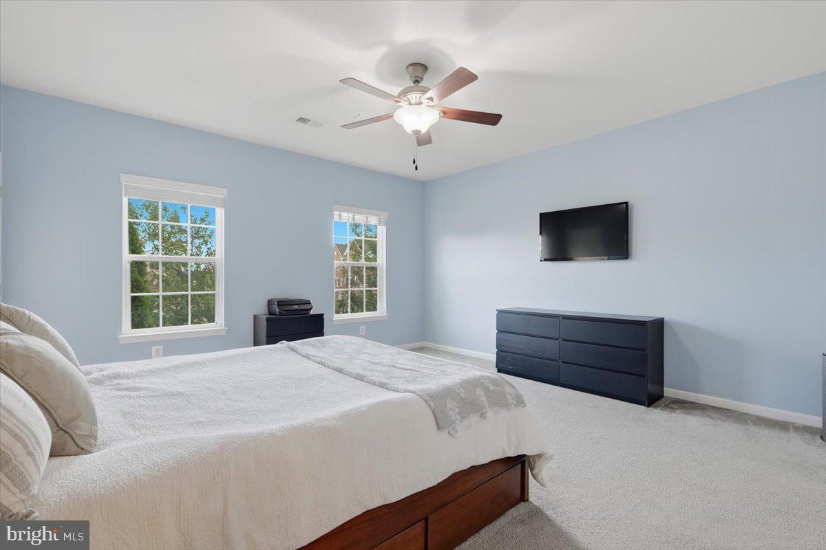 42571 Burbank Ter Property Photo 26