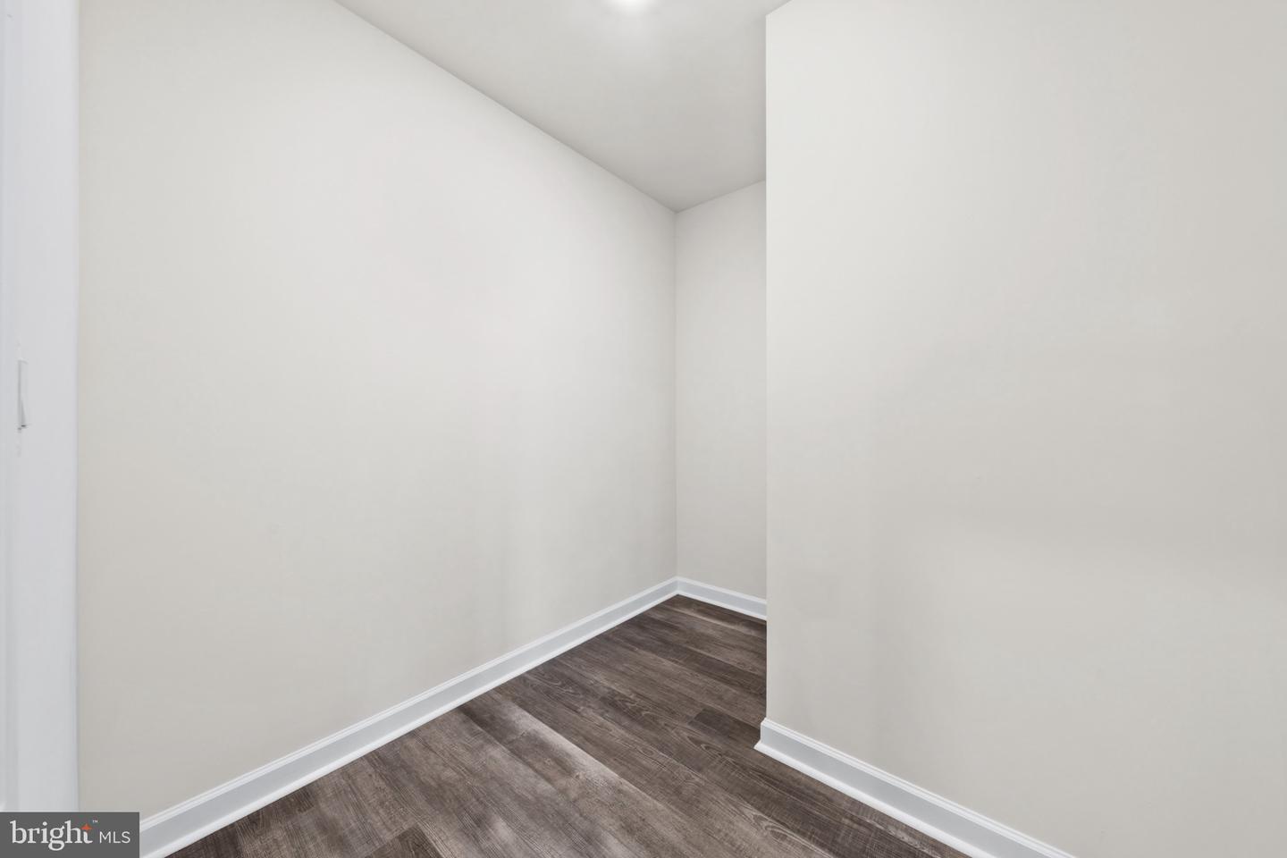 42679 Asgard Ter Property Photo 8
