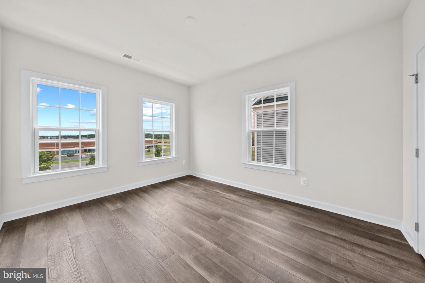 42679 Asgard Ter Property Photo 24