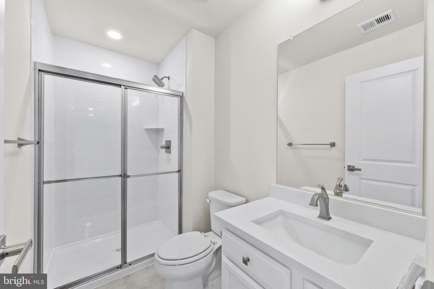 42679 Asgard Ter Property Photo 35