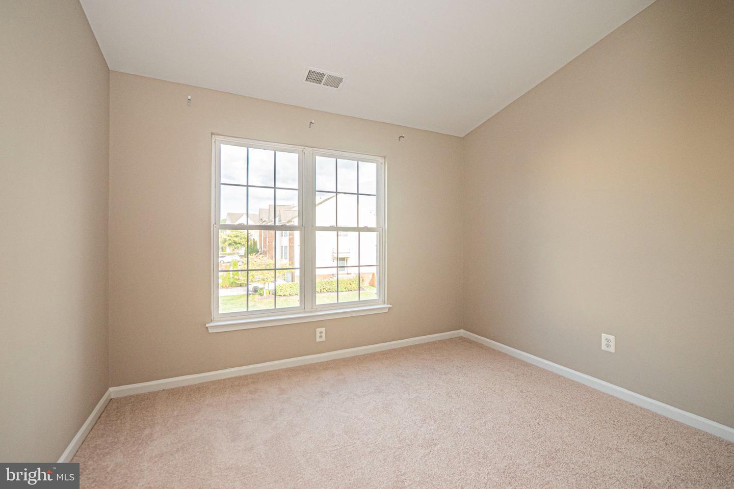 22619 Upperville Heights Sq Property Photo 24