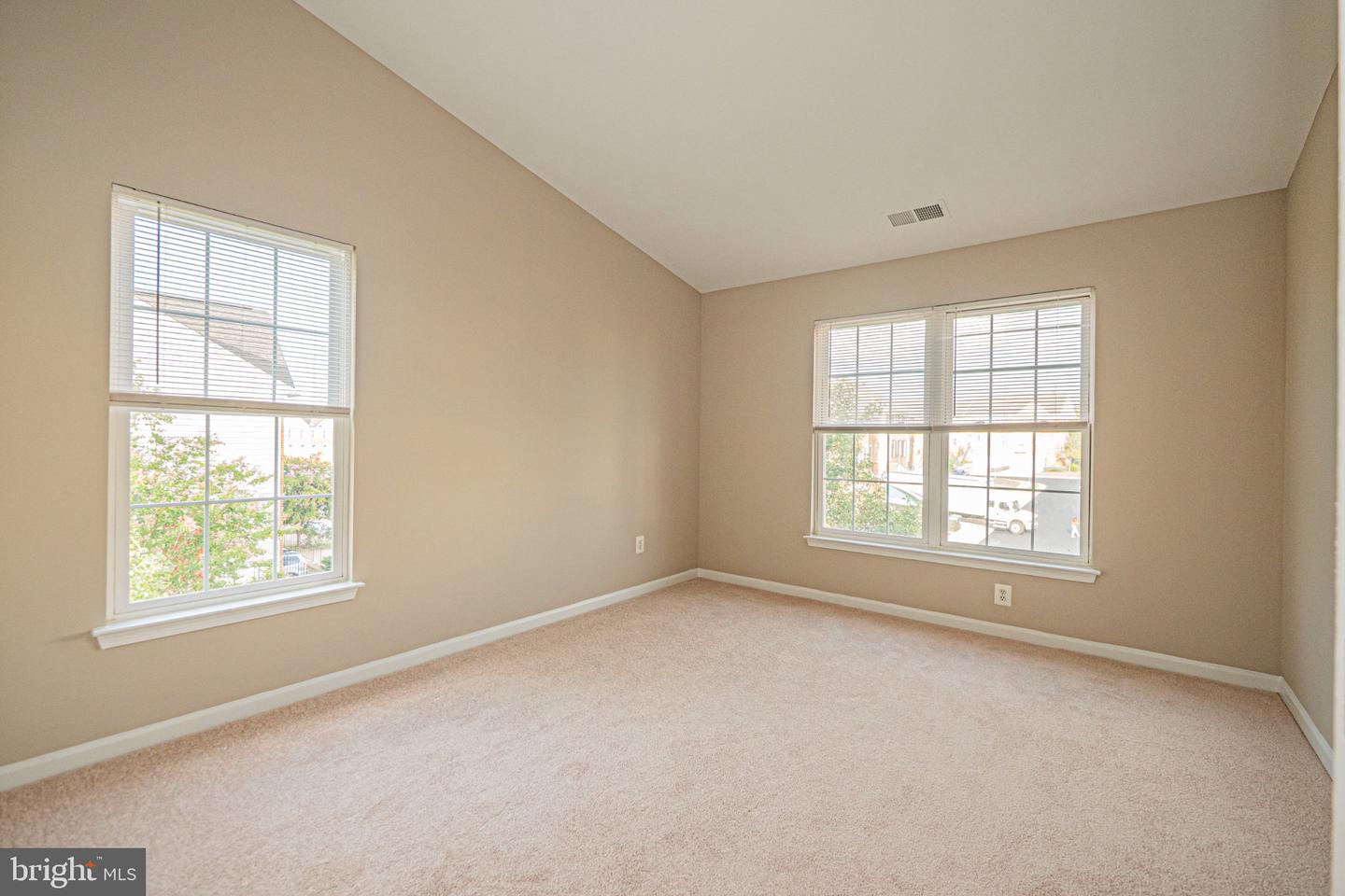 22619 Upperville Heights Sq Property Photo 26