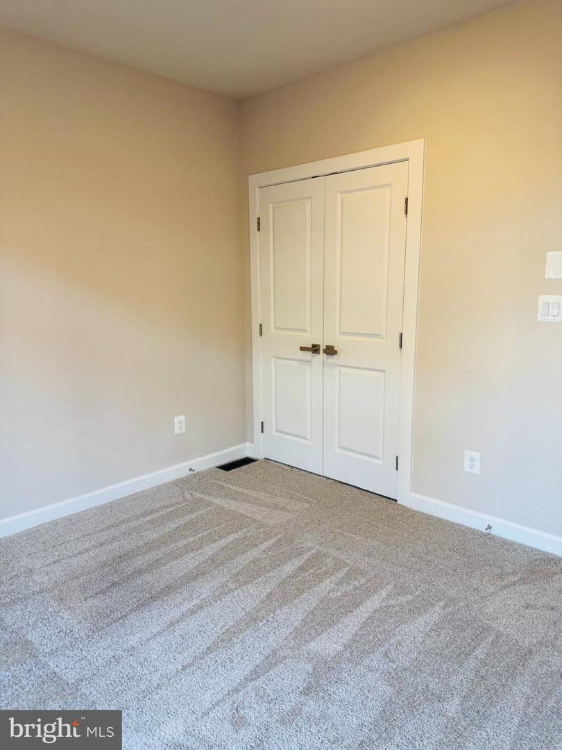 43791 Metro Ter Property Photo 34