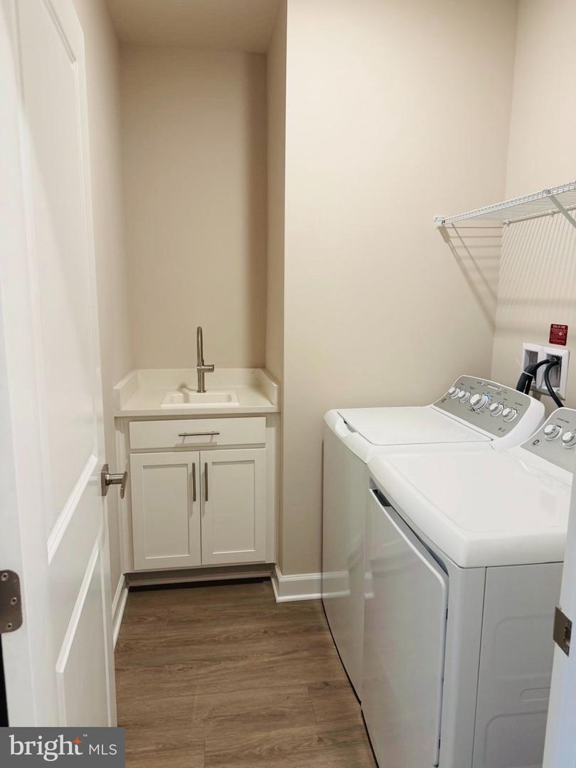 43791 Metro Ter Property Photo 37