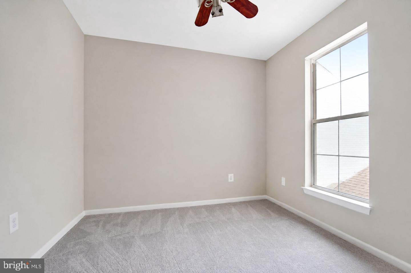 44190 Mossy Brook Sq Property Photo 24