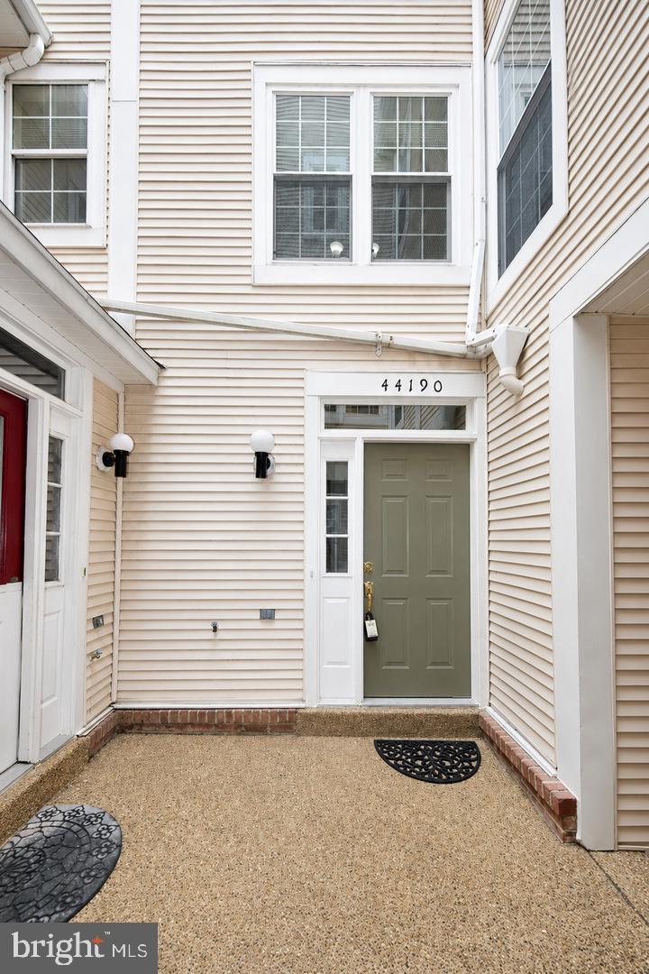 44190 Mossy Brook Sq Property Photo 28