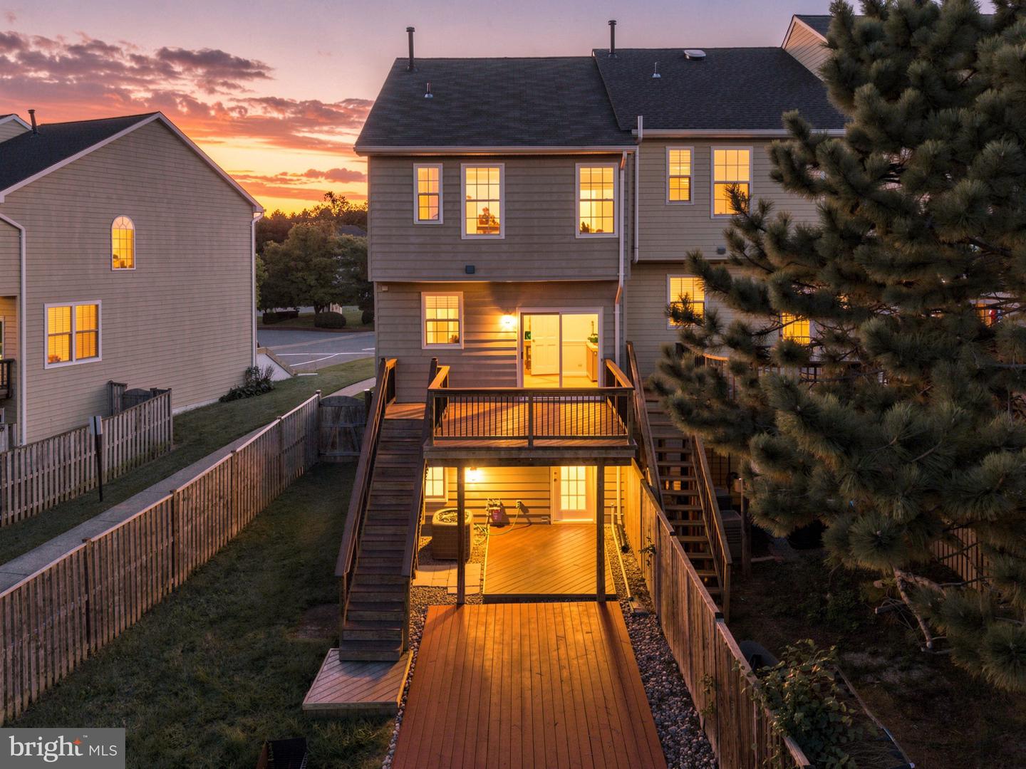440 Andromeda Ter Ne Property Photo 2
