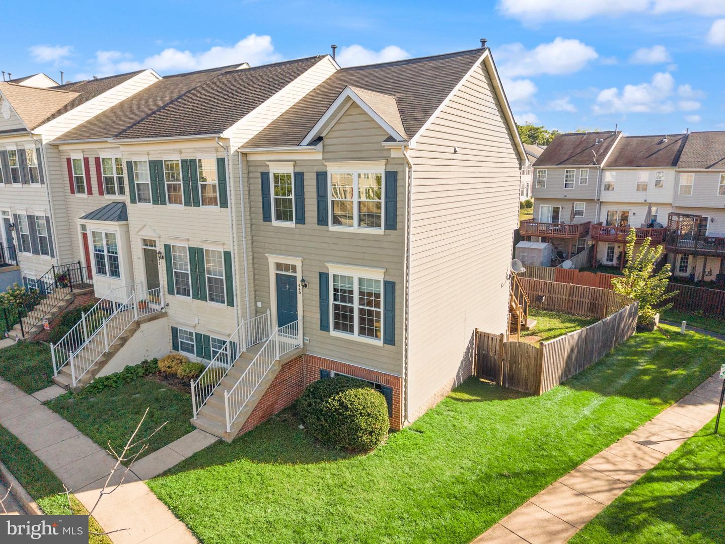 440 Andromeda Ter Ne Property Photo 4