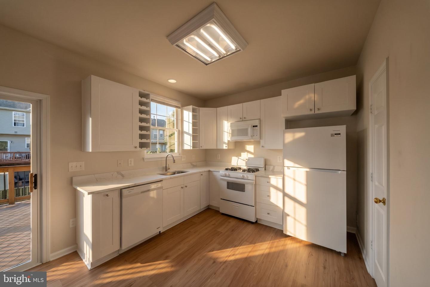 440 Andromeda Ter Ne Property Photo 12