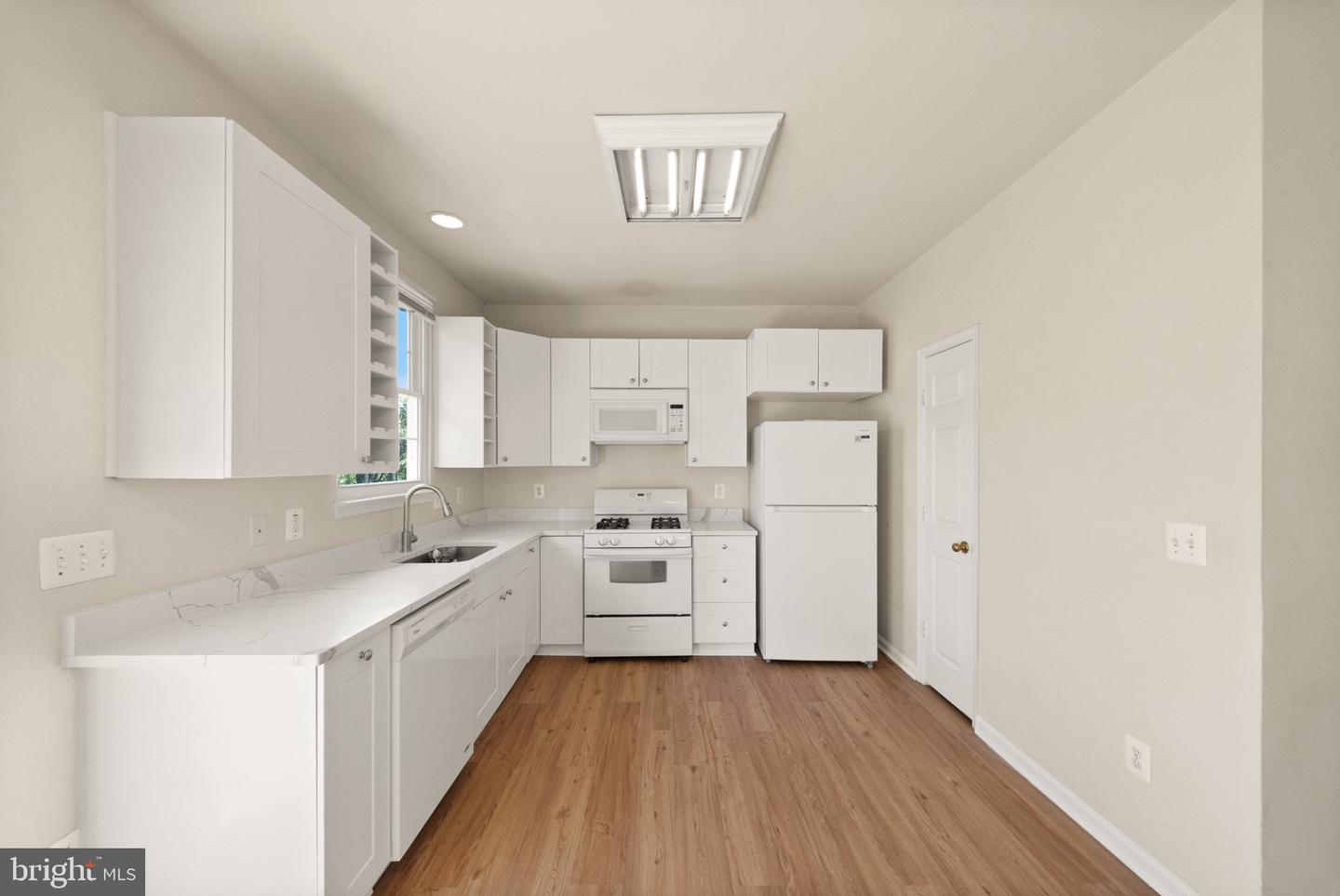440 Andromeda Ter Ne Property Photo 14