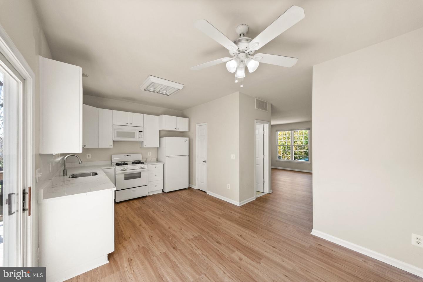 440 Andromeda Ter Ne Property Photo 20