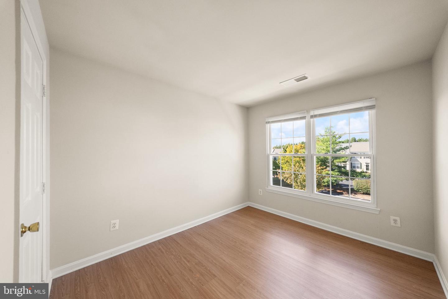 440 Andromeda Ter Ne Property Photo 28