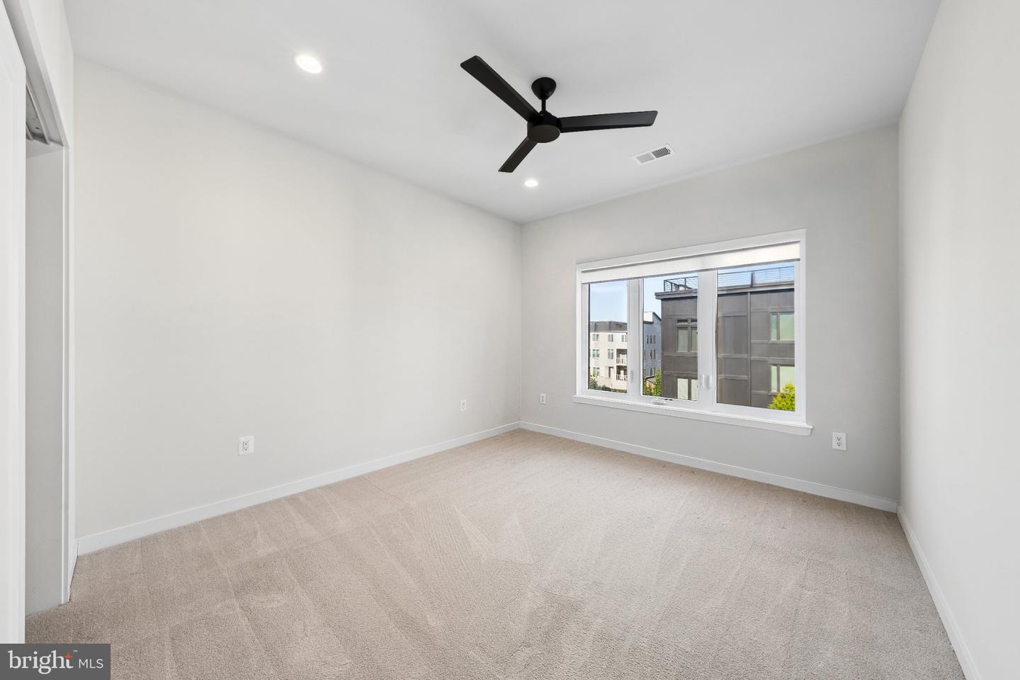 43209 Mongold Sq Property Photo 38