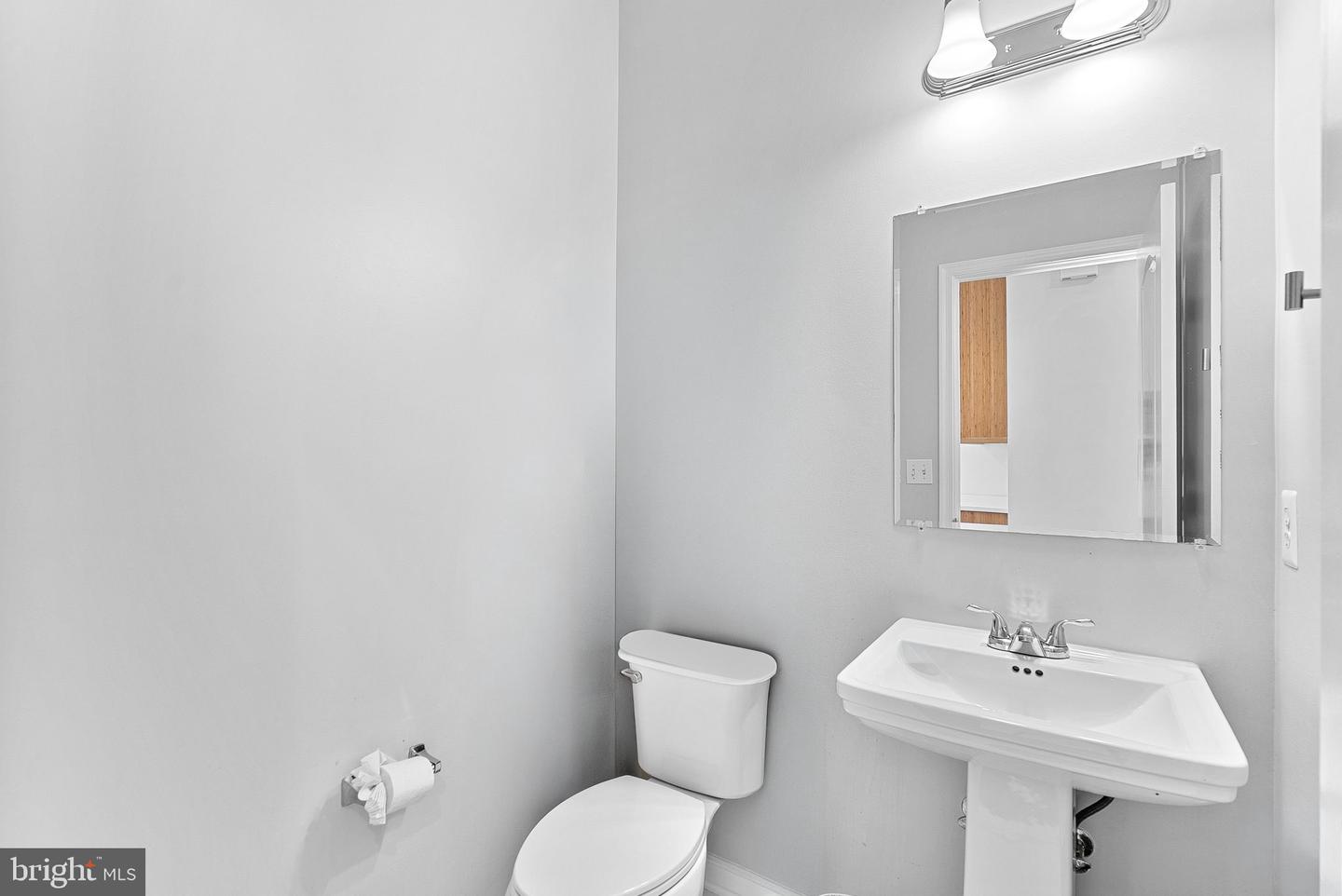 42525 Magellan Sq Property Photo 20