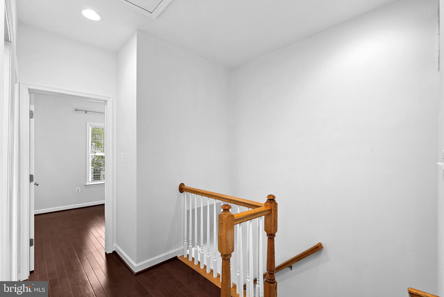 42525 Magellan Sq Property Photo 22
