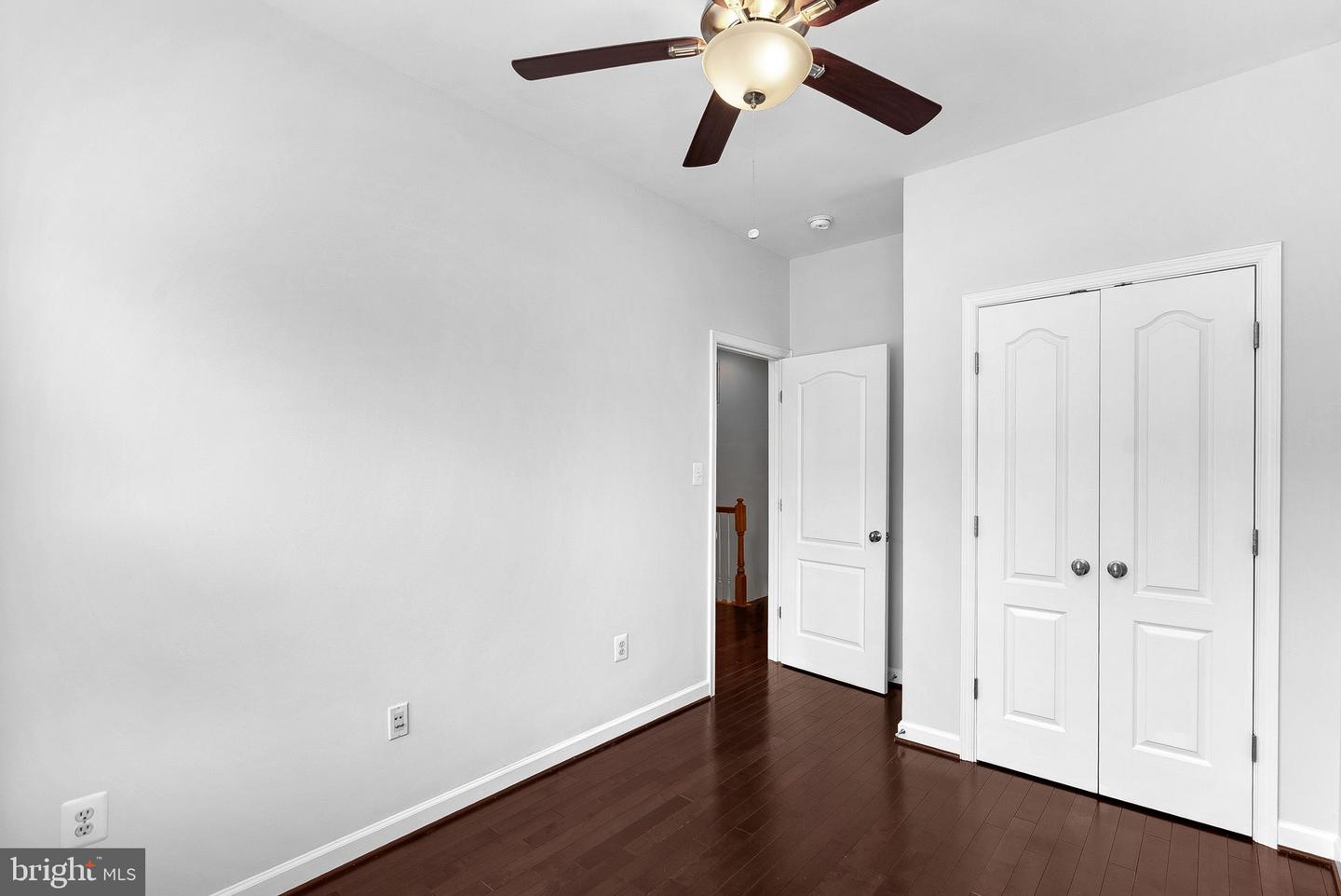 42525 Magellan Sq Property Photo 36
