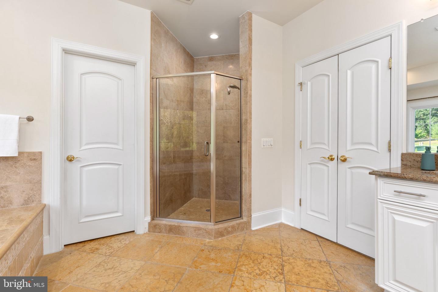40163 Beacon Hill Dr Property Photo 23