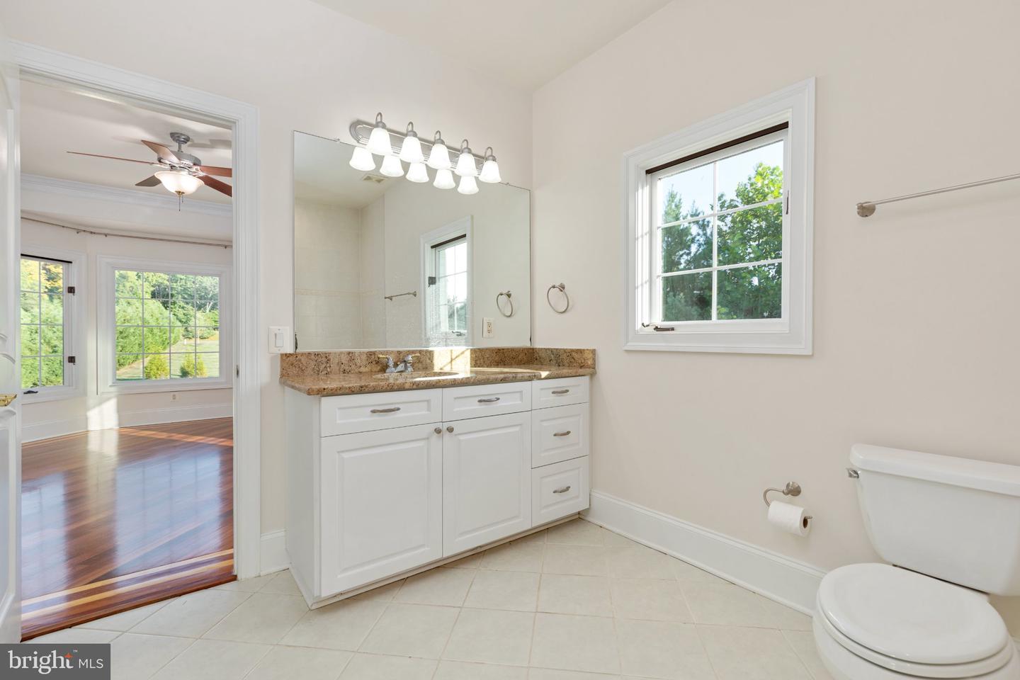 40163 Beacon Hill Dr Property Photo 29