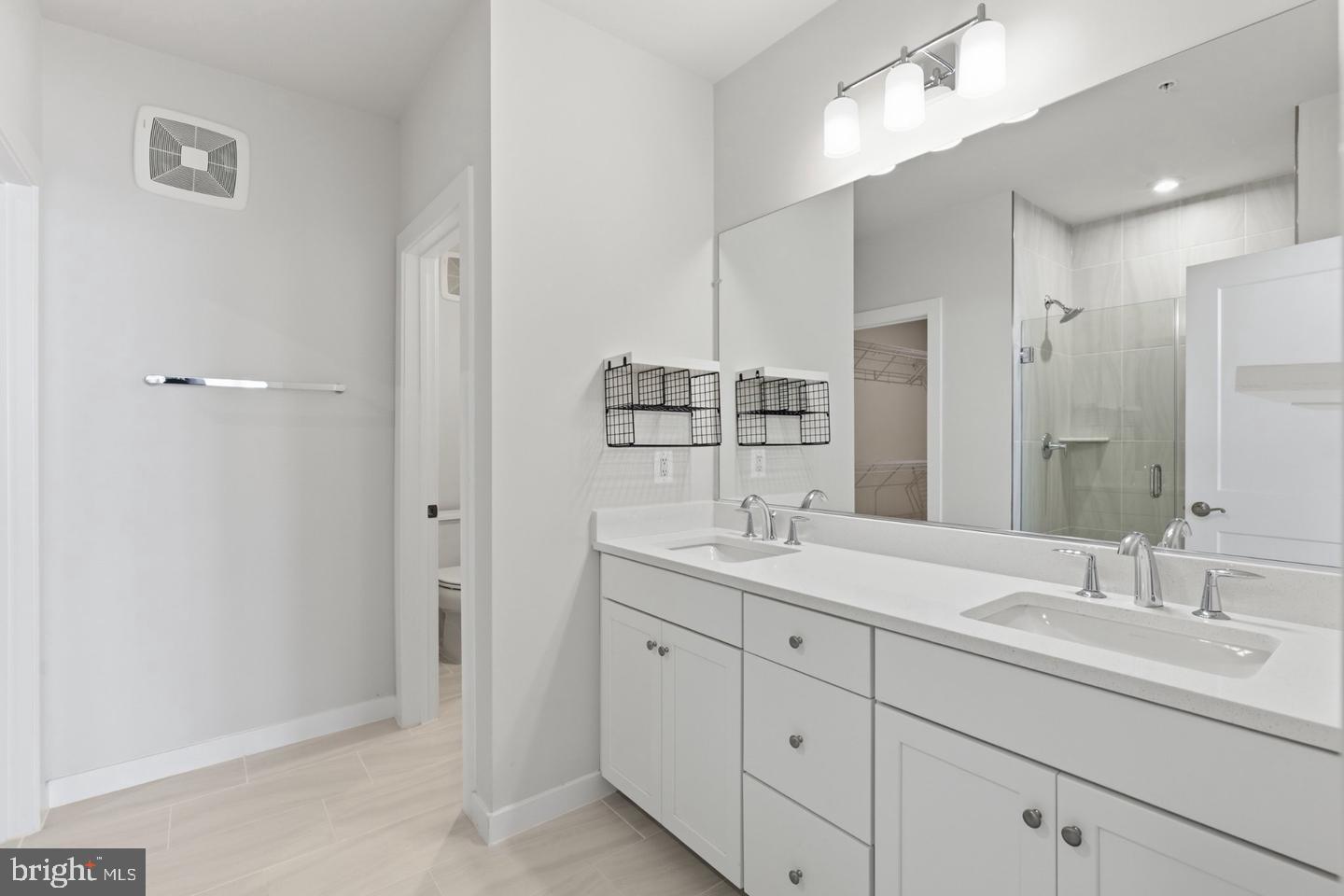 43728 Transit Sq Property Photo 10
