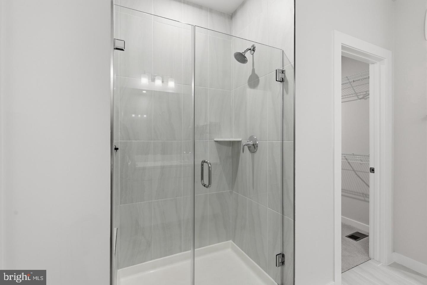 43728 Transit Sq Property Photo 11