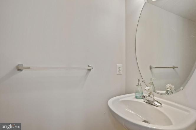 22052 Dilworth Sq Property Photo 13