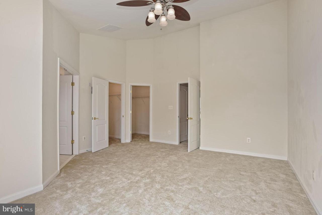 22052 Dilworth Sq Property Photo 15
