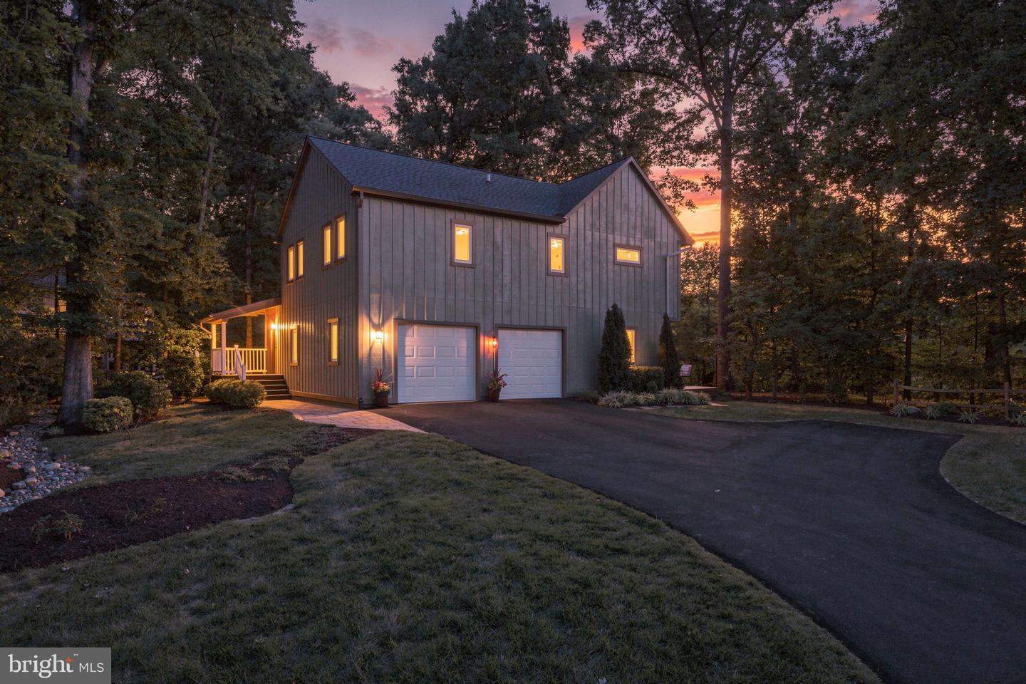 14 Wiltshire Ct E Property Photo 1