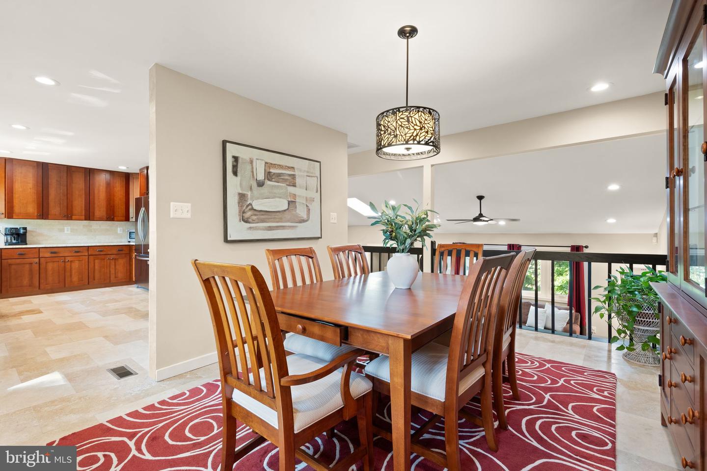 14 Wiltshire Ct E Property Photo 5