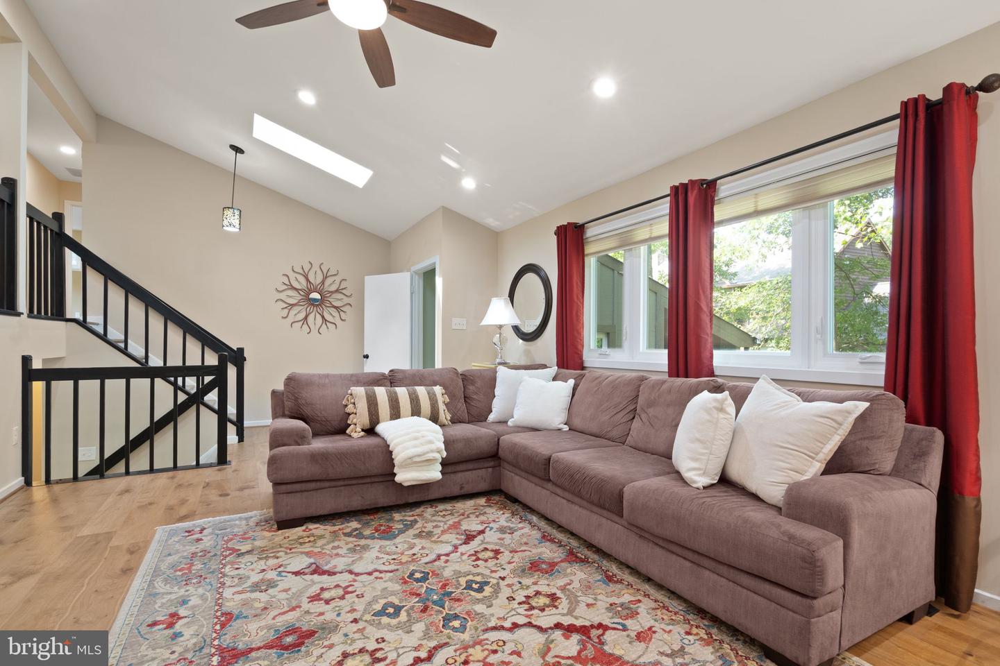 14 Wiltshire Ct E Property Photo 11