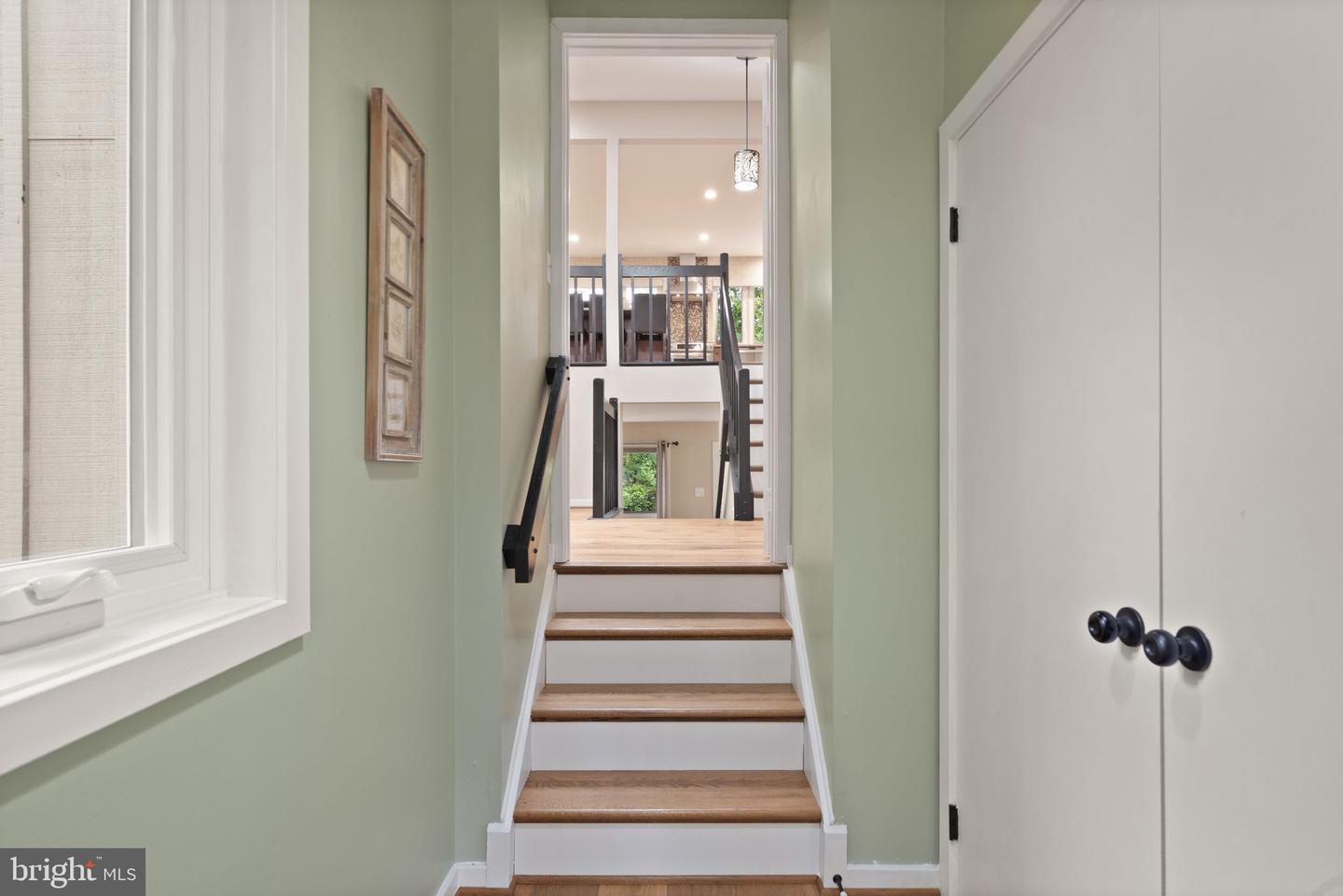 14 Wiltshire Ct E Property Photo 15