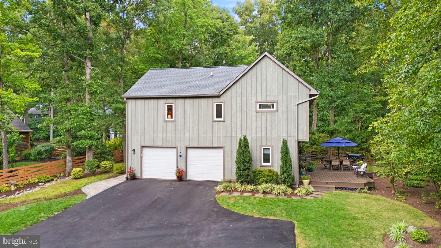 14 Wiltshire Ct E Property Photo 58