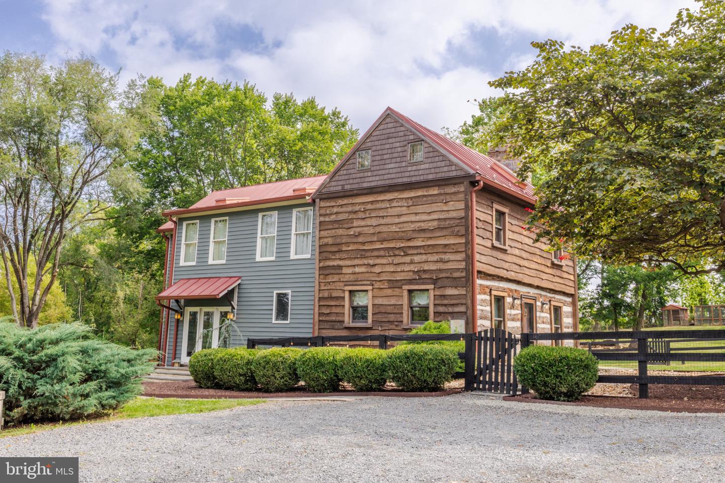 16302 Berlin Tpke Property Photo 1