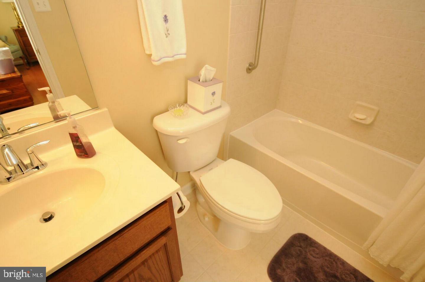20594 Golden Ridge Dr Property Photo 6