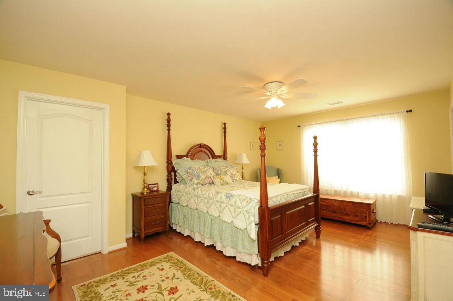 20594 Golden Ridge Dr Property Photo 7