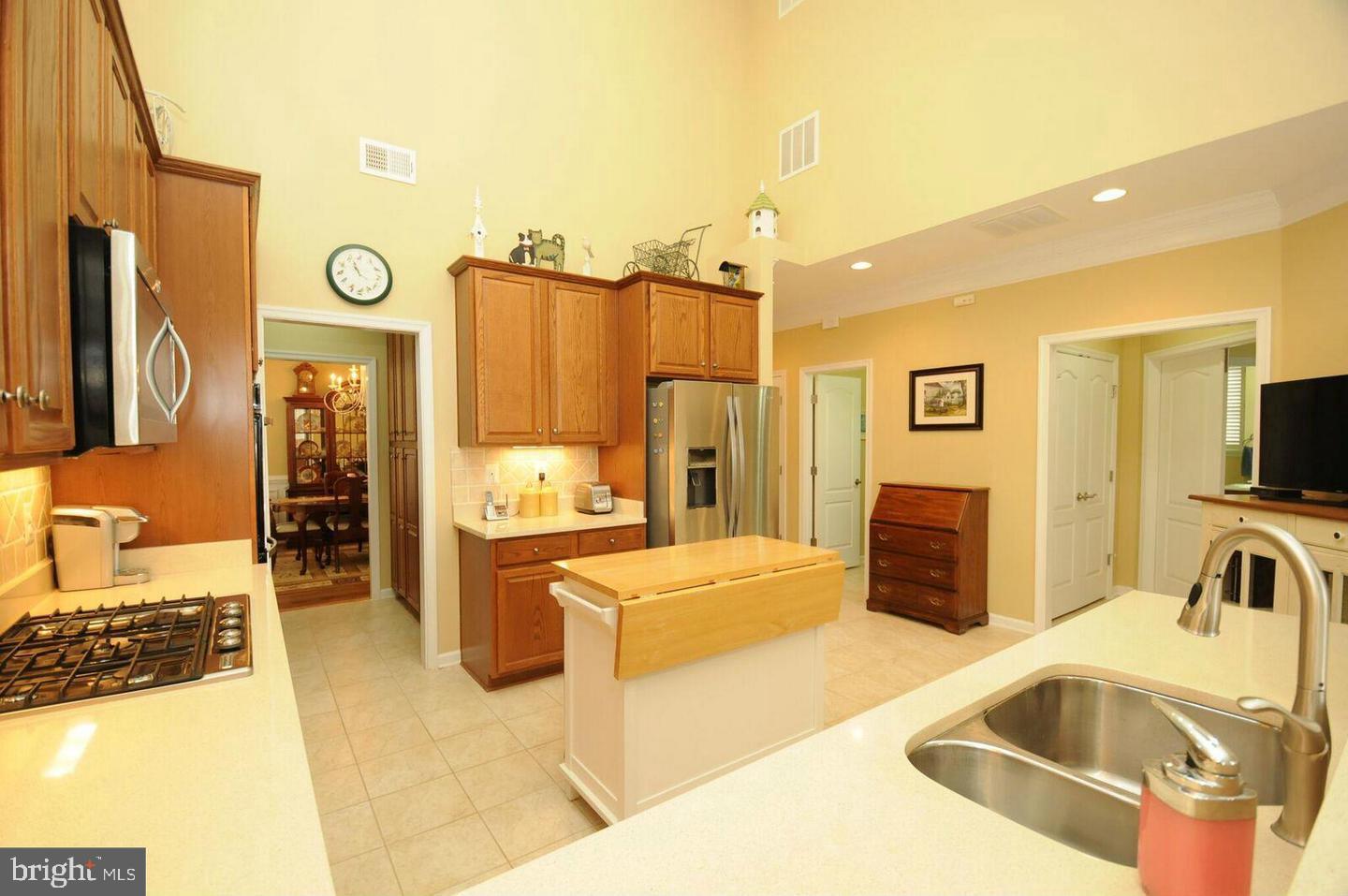 20594 Golden Ridge Dr Property Photo 16