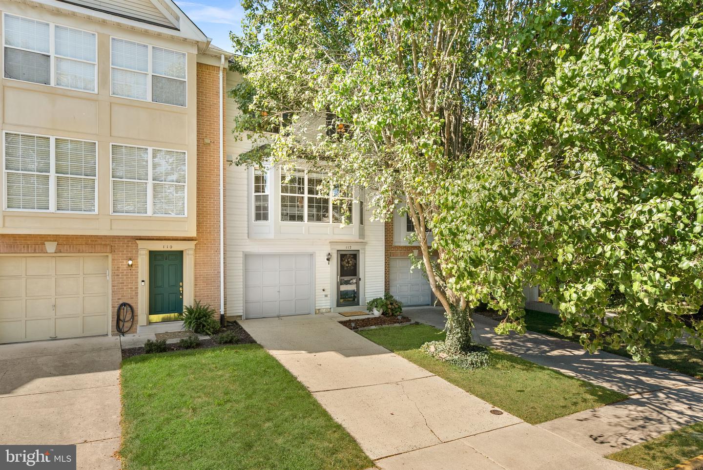 112 Hampshire Sq Sw Property Photo 1