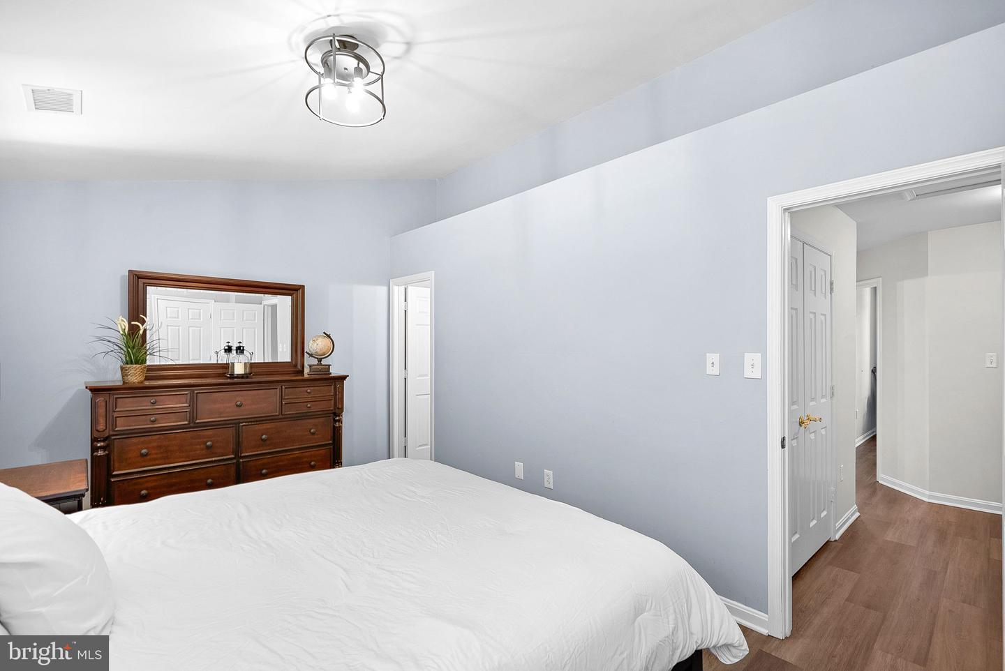 112 Hampshire Sq Sw Property Photo 20