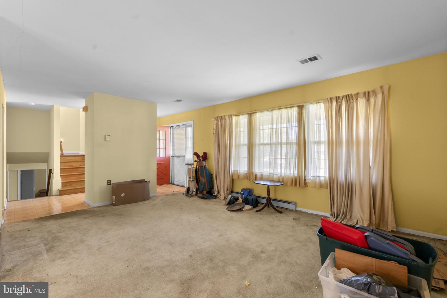 1706 N Sterling Blvd Property Photo 6