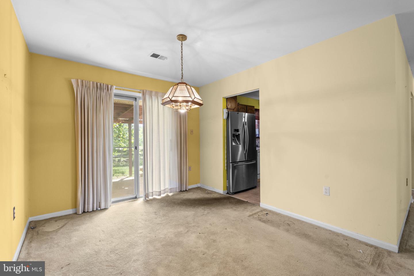 1706 N Sterling Blvd Property Photo 7
